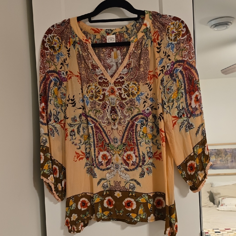 Bila Floral Bohemian Women's Top Size M